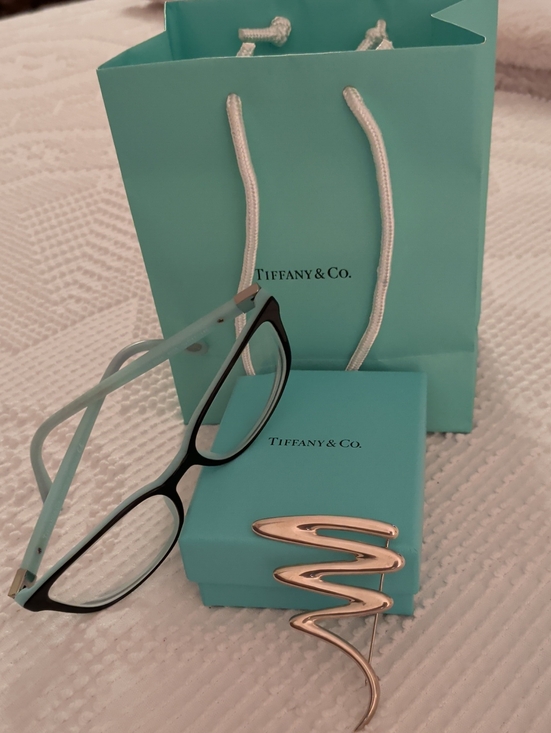 Tiffany & Co. Accessories - Authentic Tiffany Zig-Zag Designed Brooch